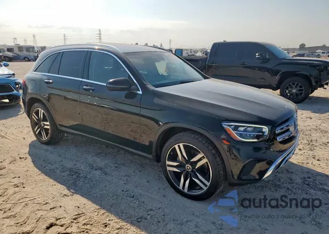 2021 Mercedes-Benz Glc 300 from USA, damaged, VIN W1N0G8DBXMF869965